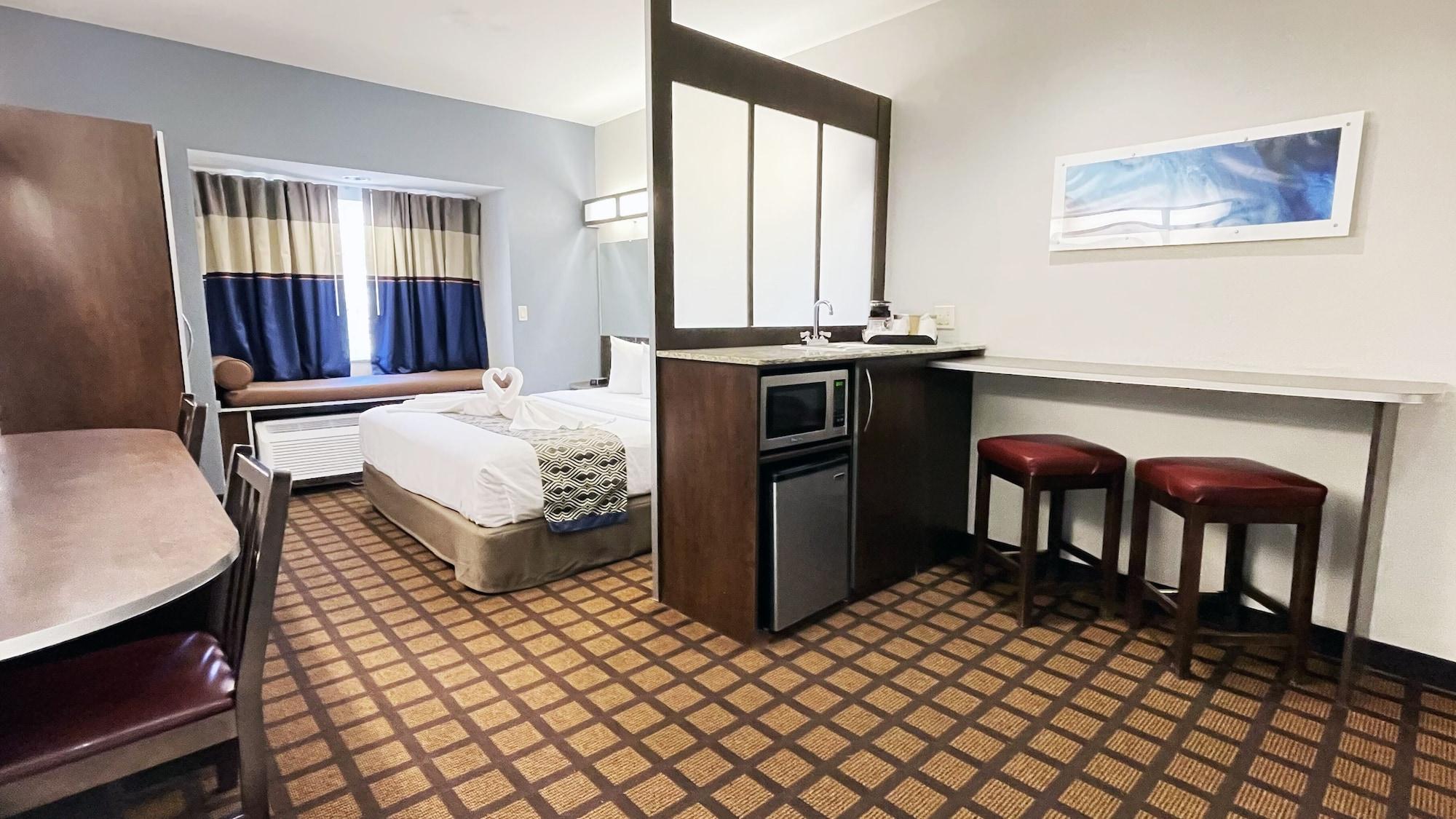 Microtel Inn & Suites By Wyndham Michigan City Buitenkant foto