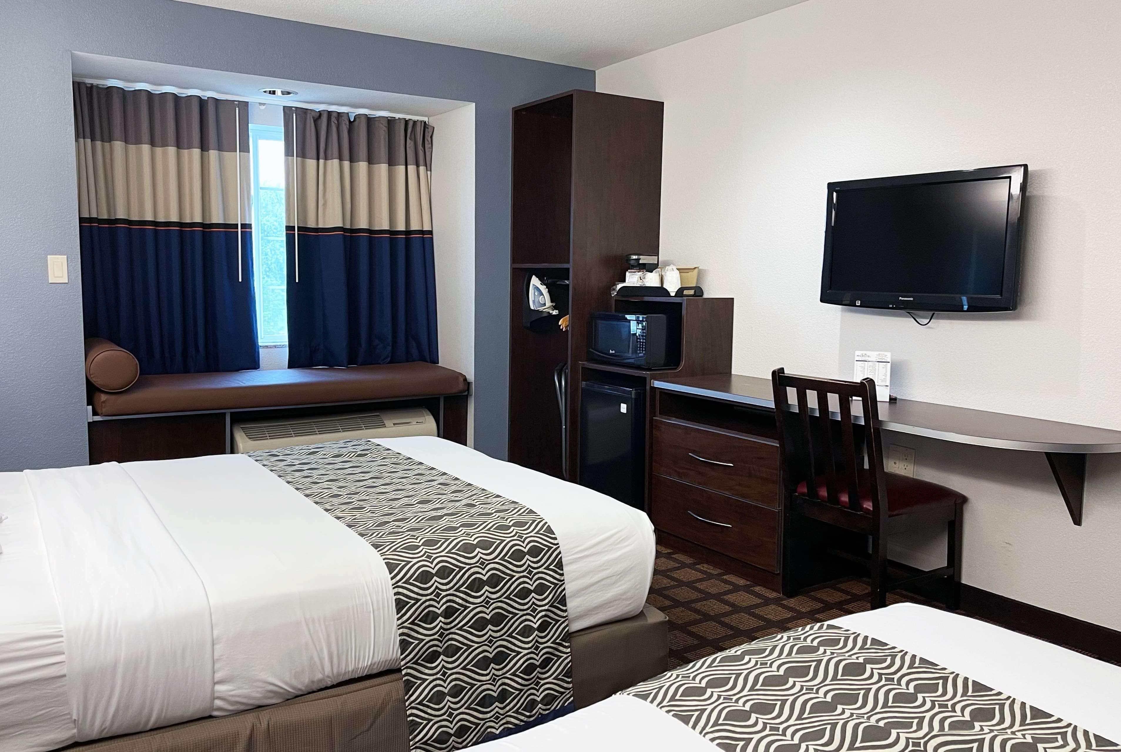 Microtel Inn & Suites By Wyndham Michigan City Buitenkant foto