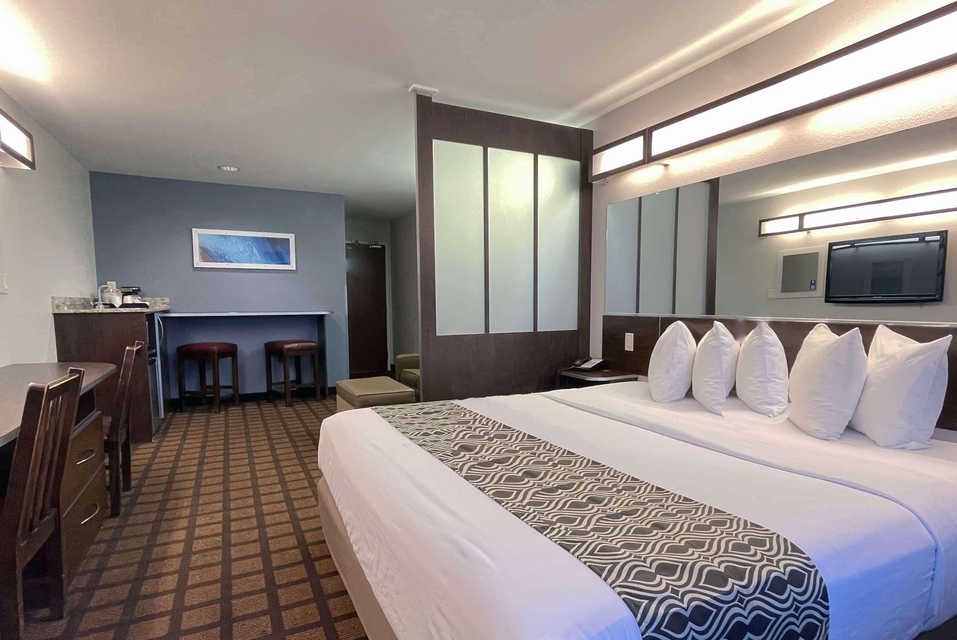 Microtel Inn & Suites By Wyndham Michigan City Buitenkant foto