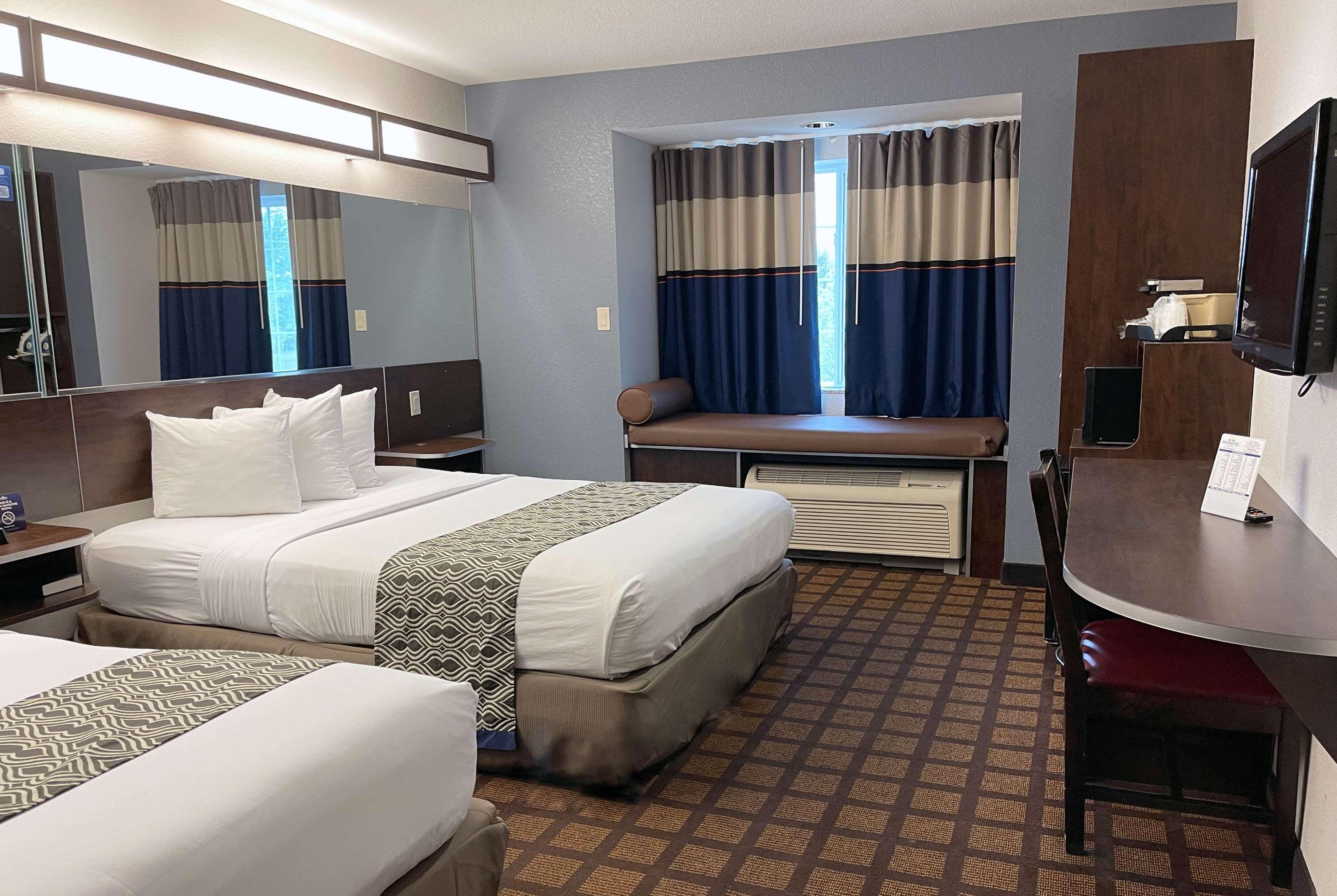 Microtel Inn & Suites By Wyndham Michigan City Buitenkant foto