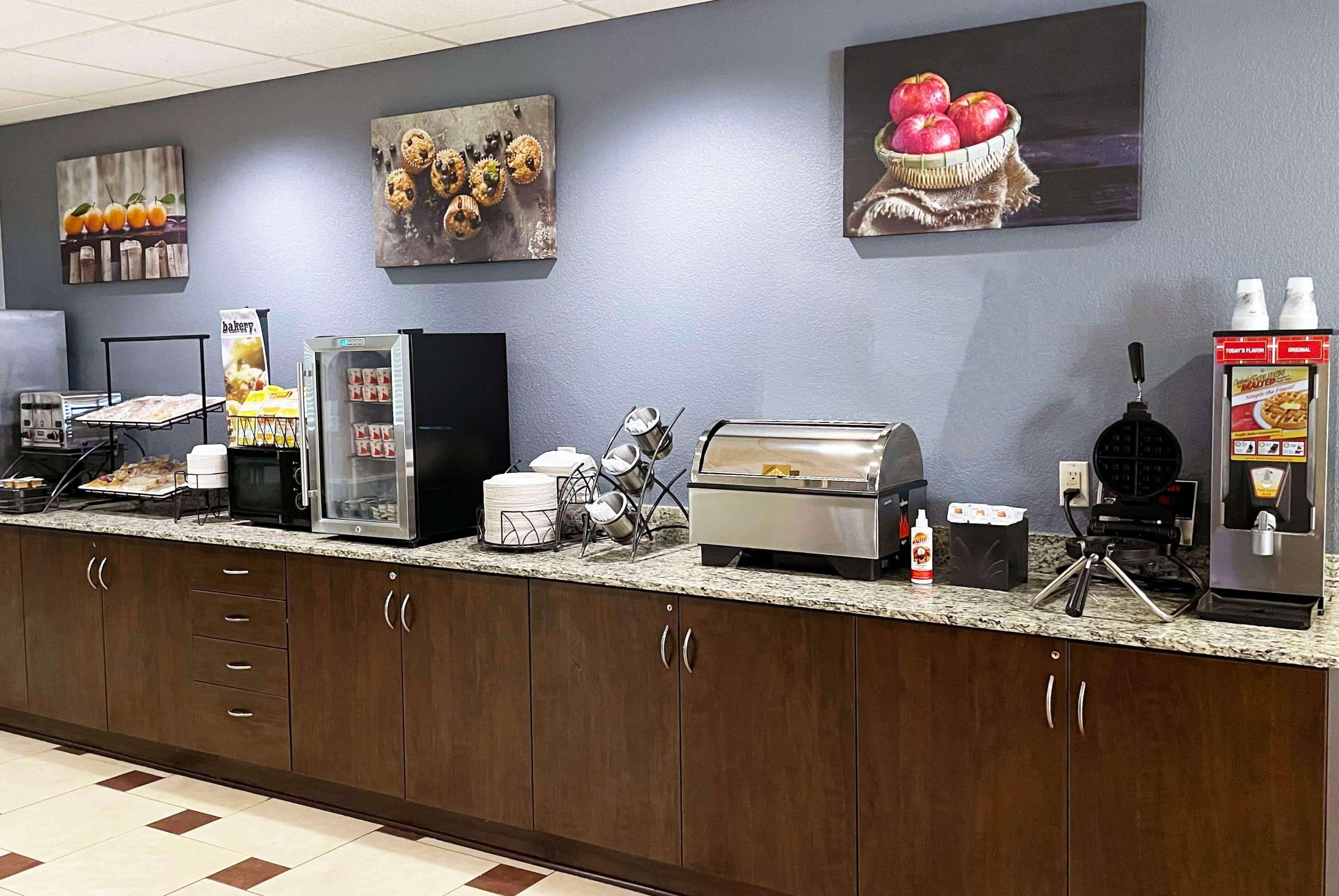 Microtel Inn & Suites By Wyndham Michigan City Buitenkant foto